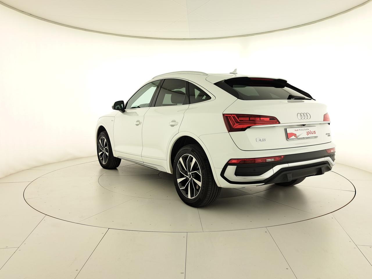 Audi Q5 sportback 40 2.0 tdi mhev 12v s line quattro s-tronic