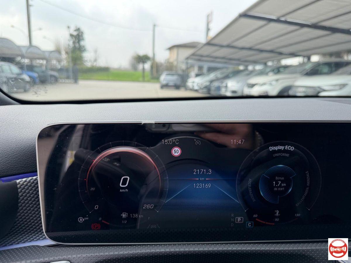 MERCEDES - Classe A A 180 d Sport auto