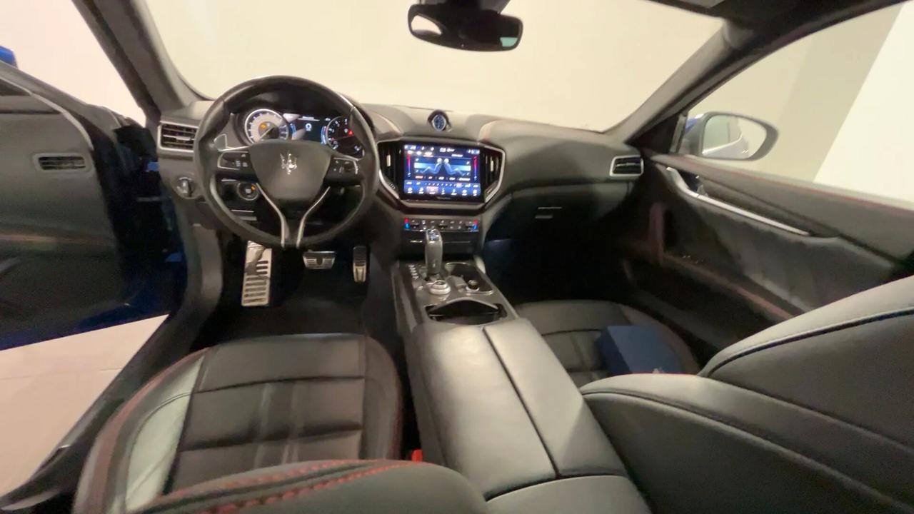 Maserati Ghibli 330 CV MHEV Executive