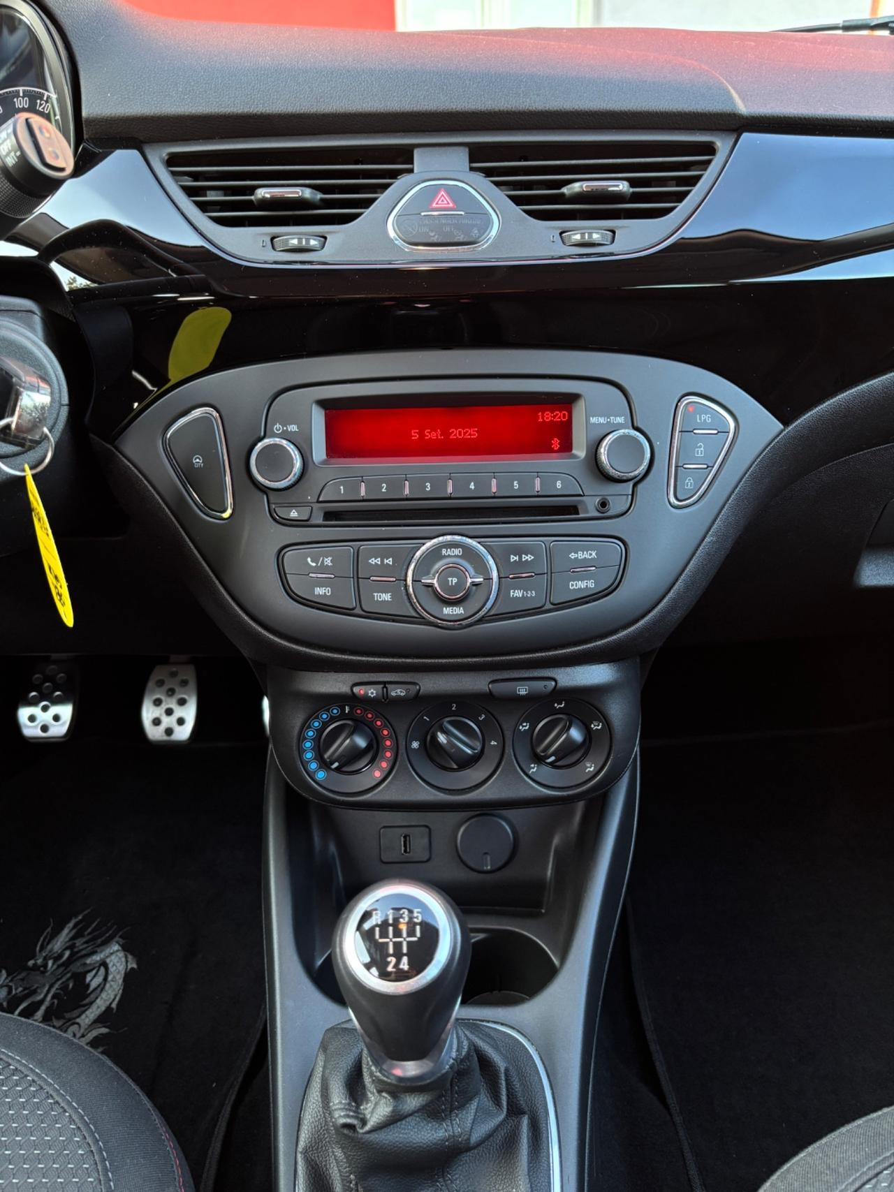 Opel Corsa 1.4 Benzina/GPL (GARANZIA 12 MESI)