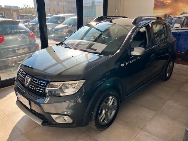 Dacia Sandero Stepway 1.0 TCe 100CV ECO-G 15th Anniversary
