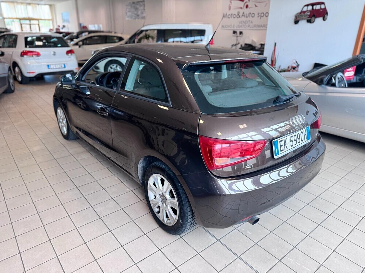 Audi A1 1.6 TDI 105 CV Ambition VISIBILE SU APPUNTAMENTO