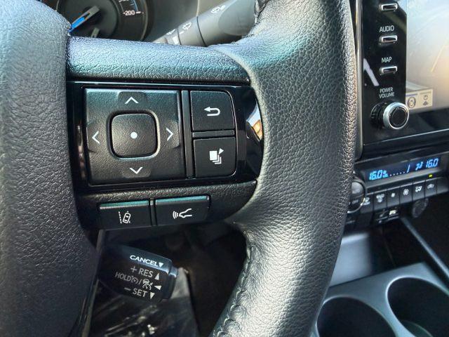 TOYOTA Hilux 2.8 D A/T 4WD Double Cab Invincible IVA ESPOSTA