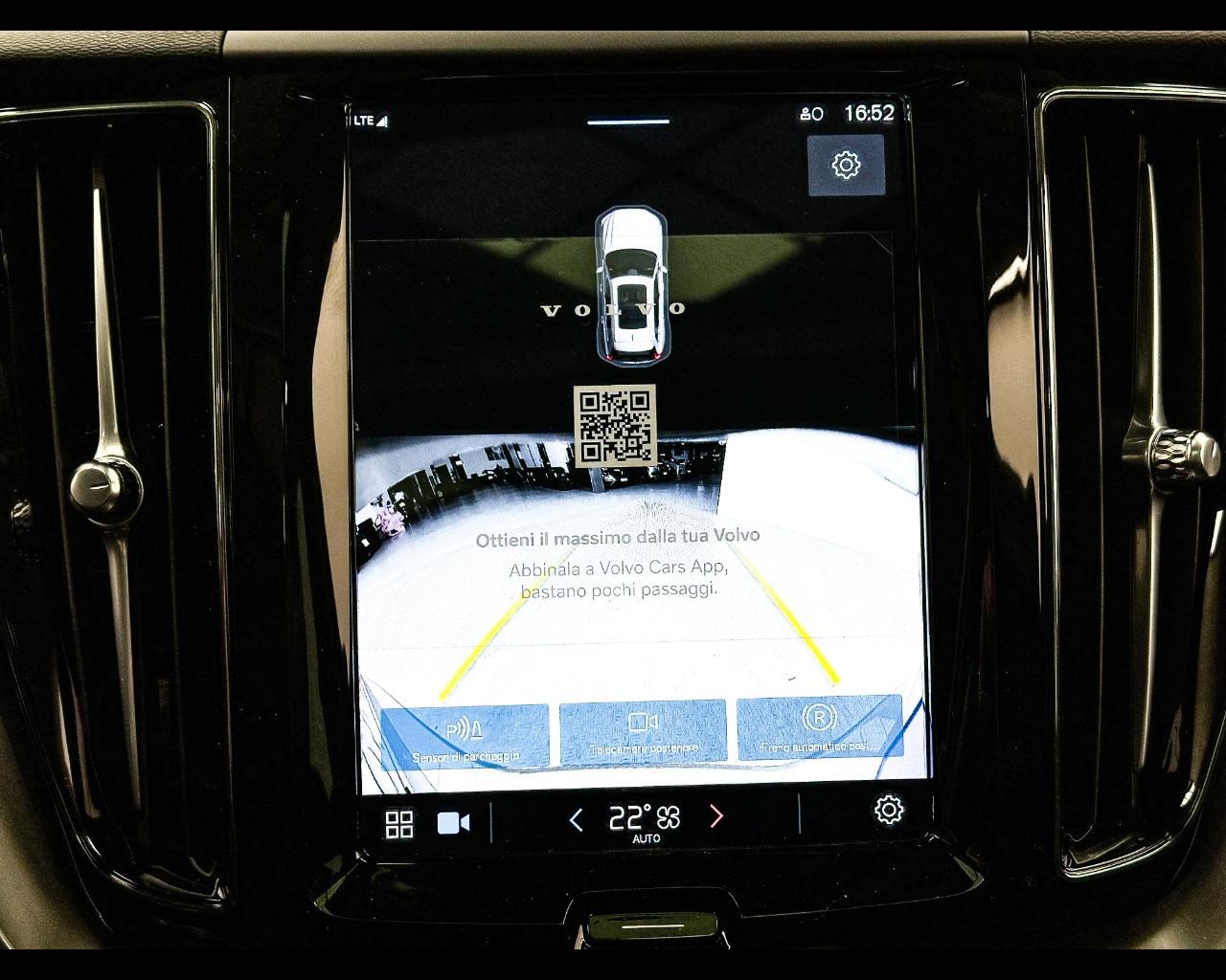 VOLVO XC60 (2017-->) - XC60 T6 Plug-in hybrid AWD automatico Core