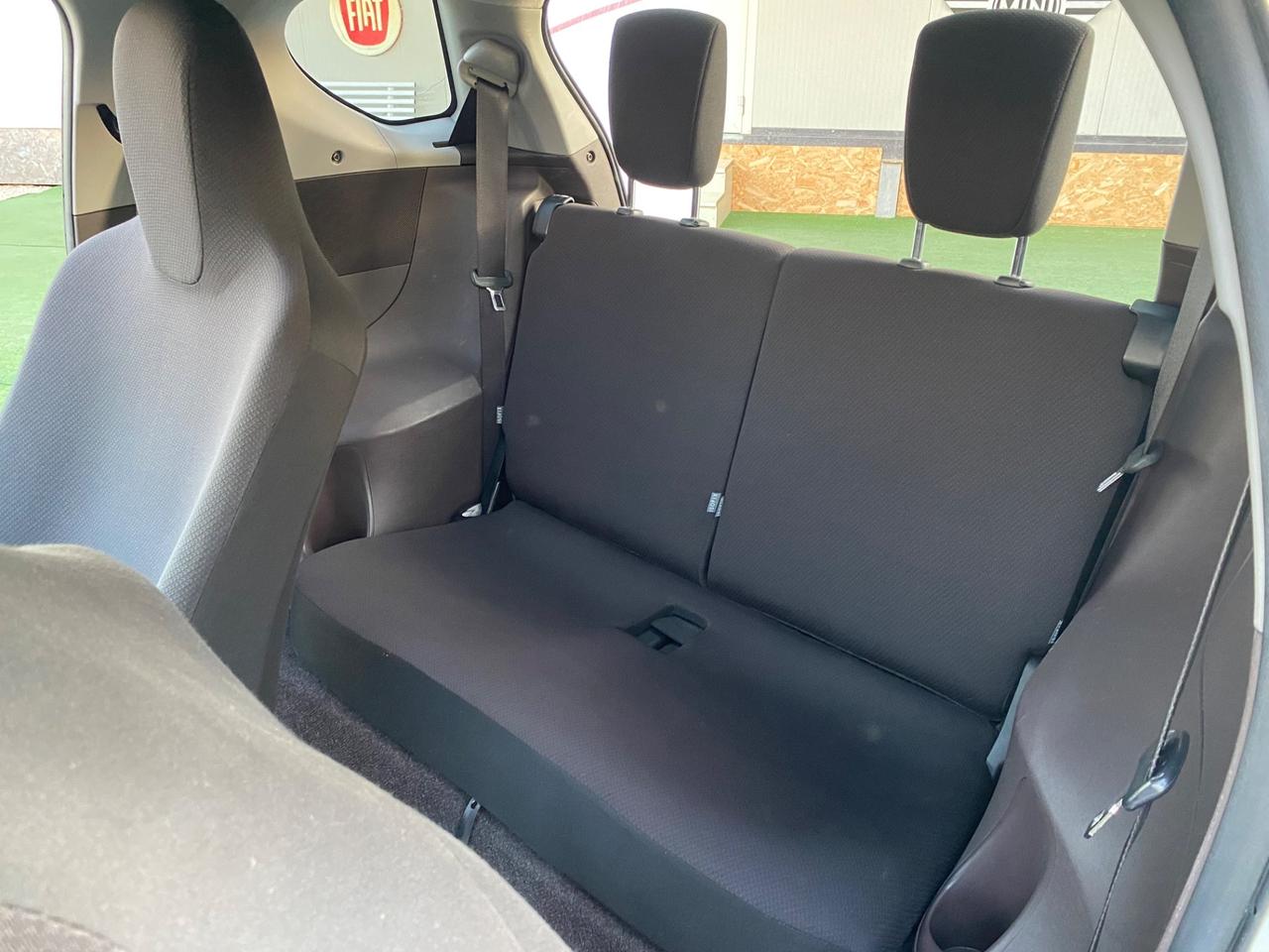 Toyota iQ Clima Benzina Neopatentati