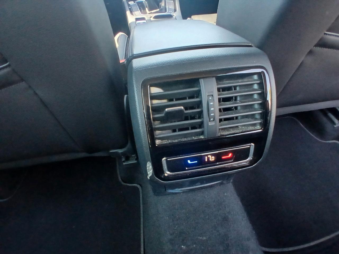 Volkswagen Passat Variant 1.5 TSI ACT DSG Business