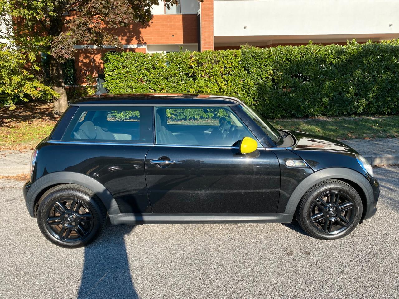 Mini 1.6 16V One (55kW)
