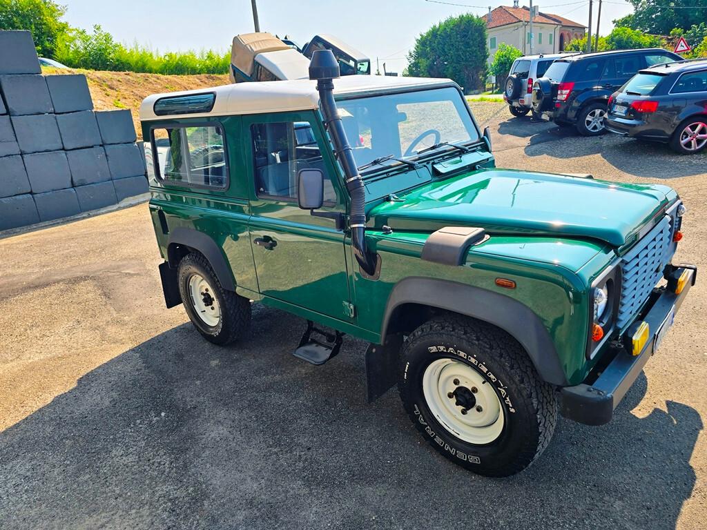 Land Rover Defender 90 2.5 Td5 Station Wagon E