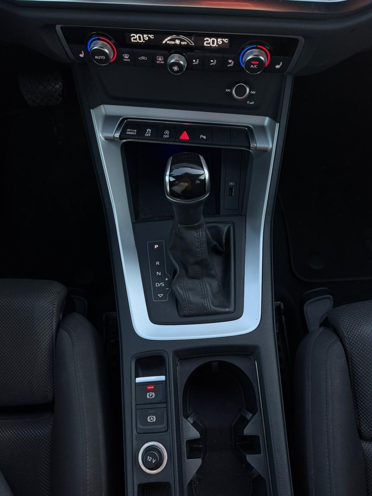 Audi Q3 35 TDI S tronic line edition