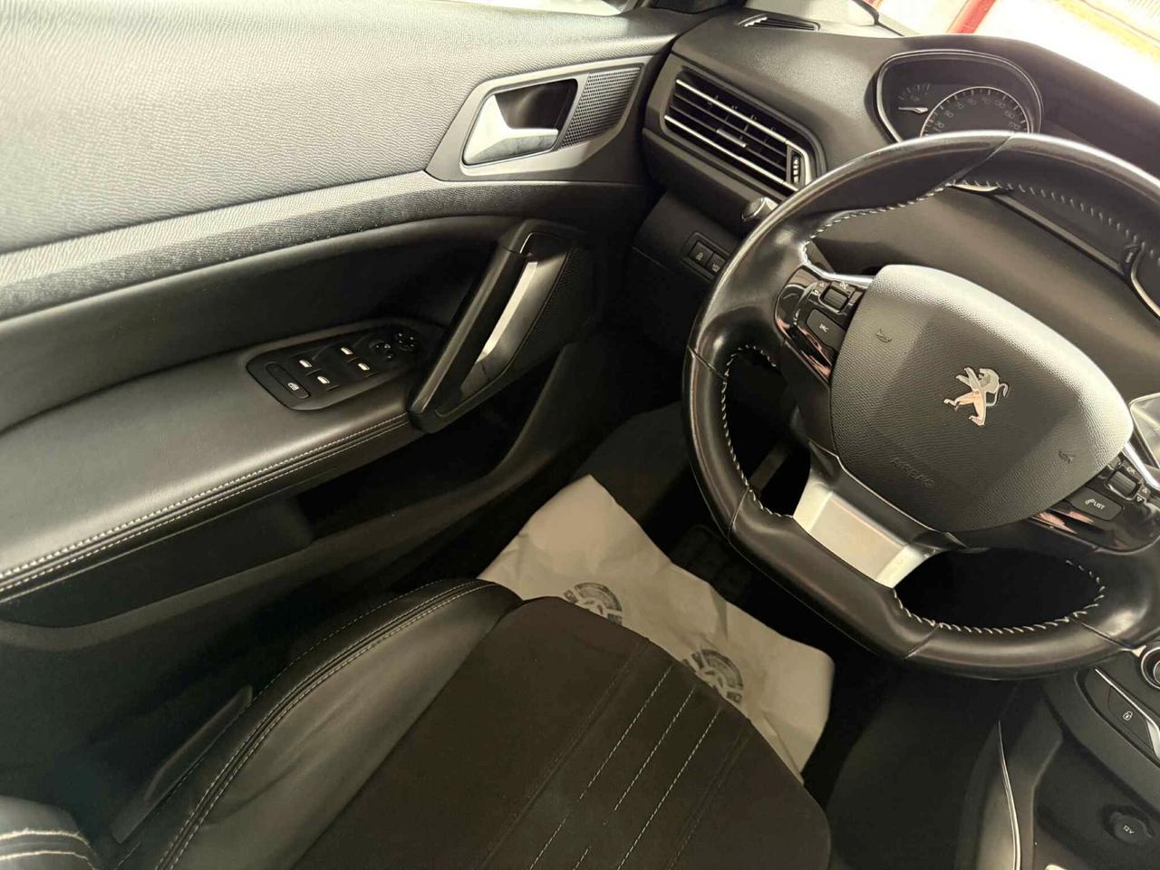 Peugeot 308 BlueHDi 150 S&S SW Allure