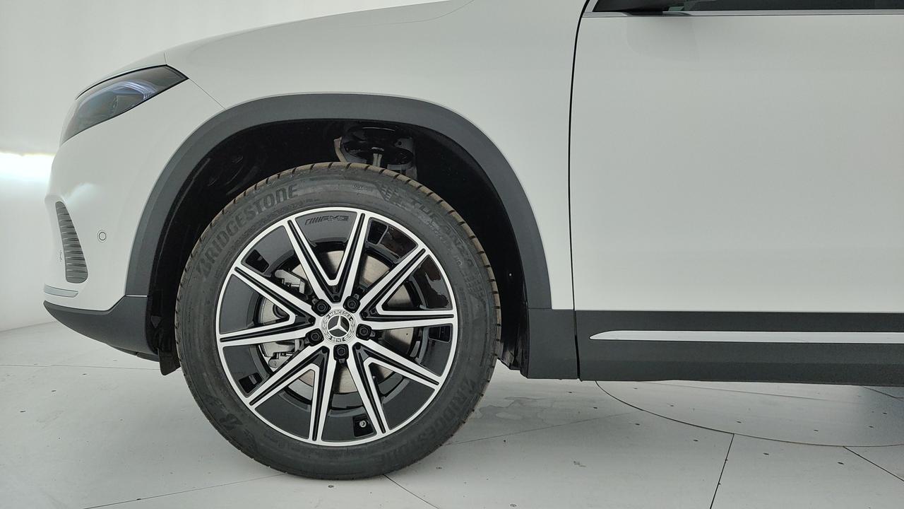 Mercedes-Benz EQA 250+ Street Edition