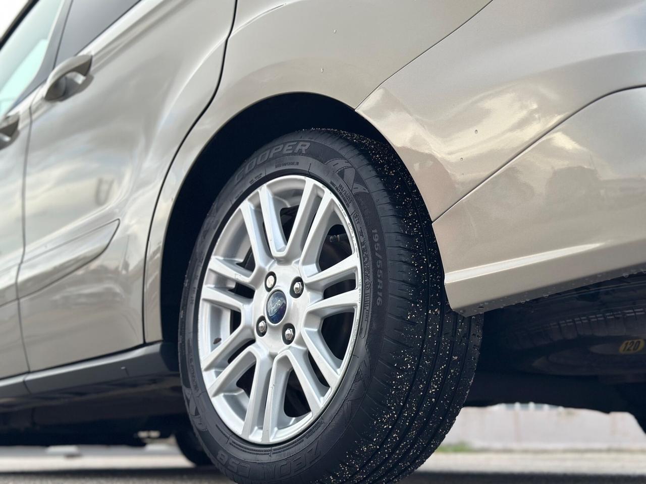 Ford Tourneo Courier 2015 1.5 DIESEL 95CVTitanium