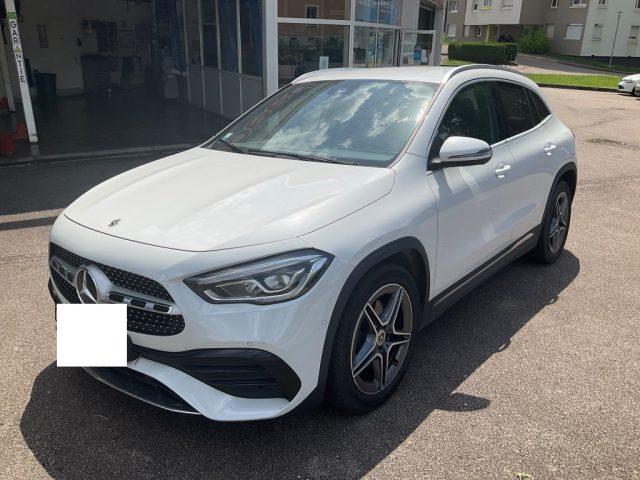 MERCEDES-BENZ GLA 200 d Automatic Premium