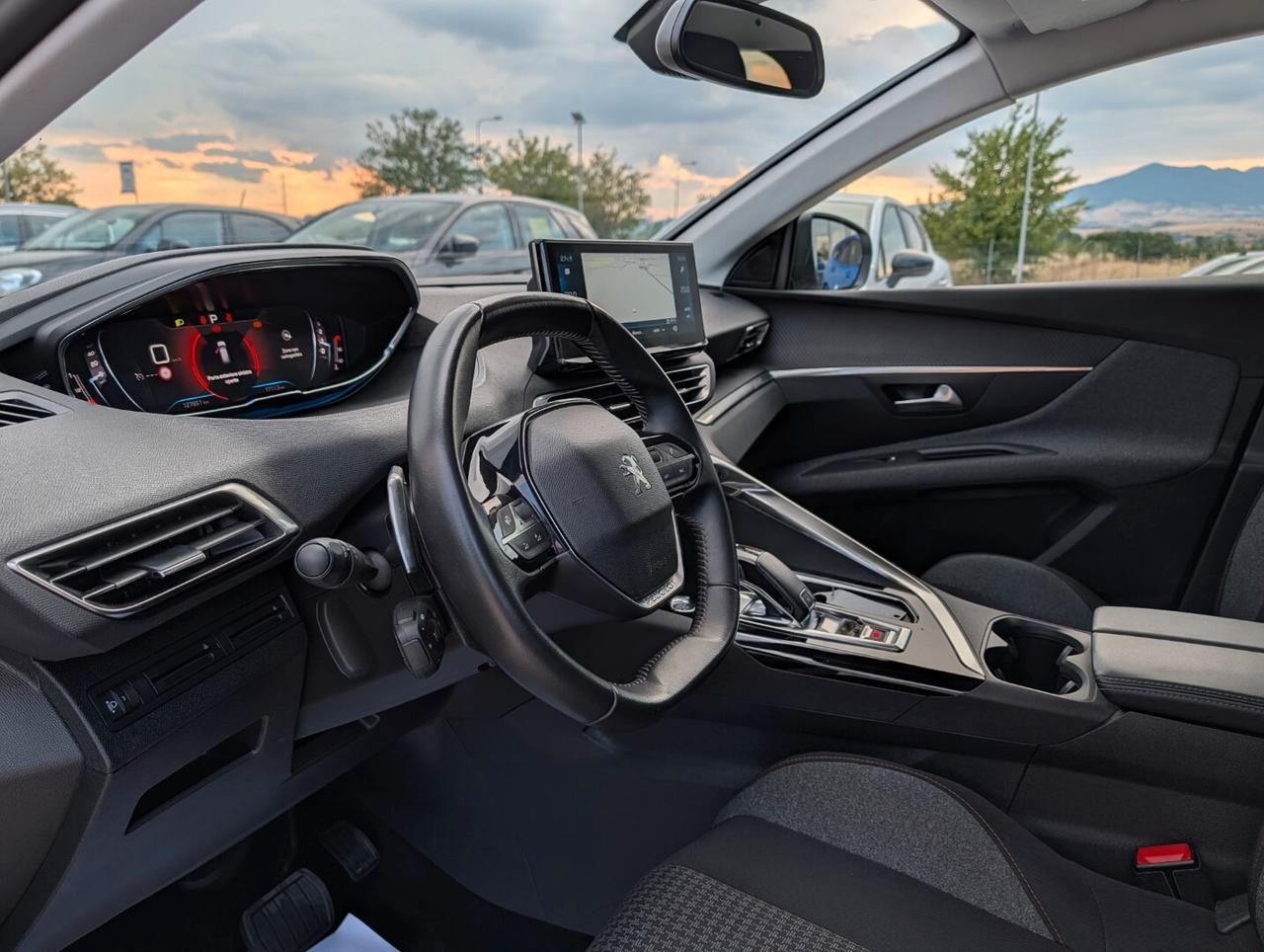 Peugeot 3008 BlueHDi 130 S&S EAT8 Active