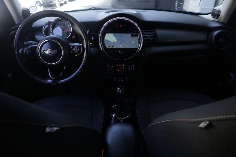 MINI Mini 5 porte MINI Mini 5 porte Mini 1.5 Cooper D Business XL 5 porte Unicoproprietario