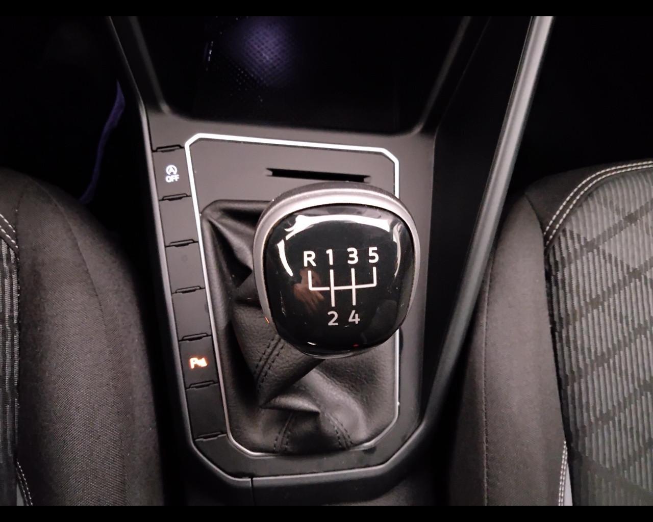 VOLKSWAGEN Polo VI 2022 - Polo 1.0 tsi R-Line 95cv