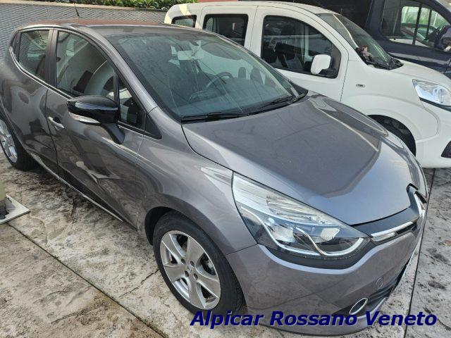 RENAULT Clio 1.2 75CV 5 porte Wave