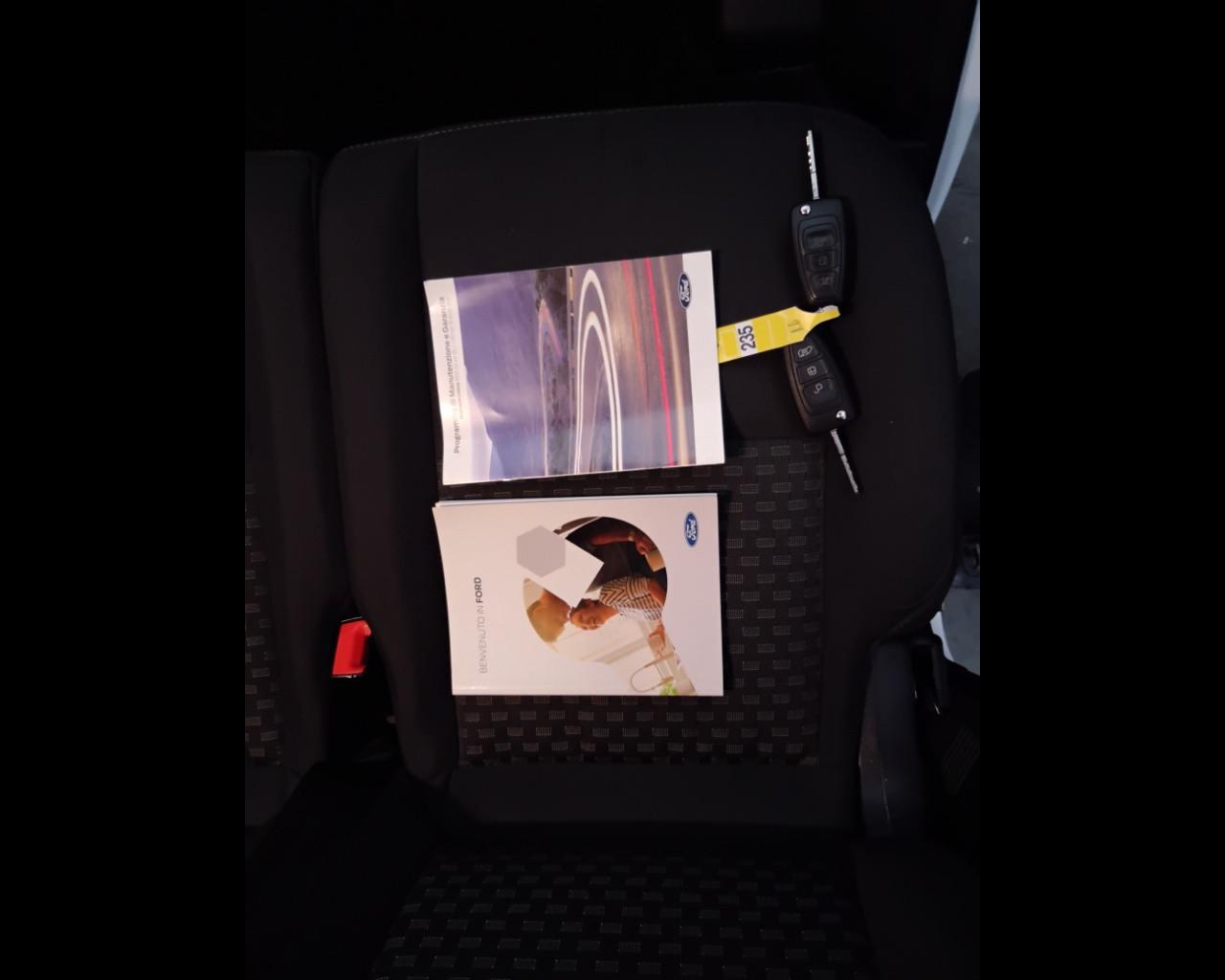 FORD Transit Custom 280 2018 - transit custom 280 2.0 tdci 130cv