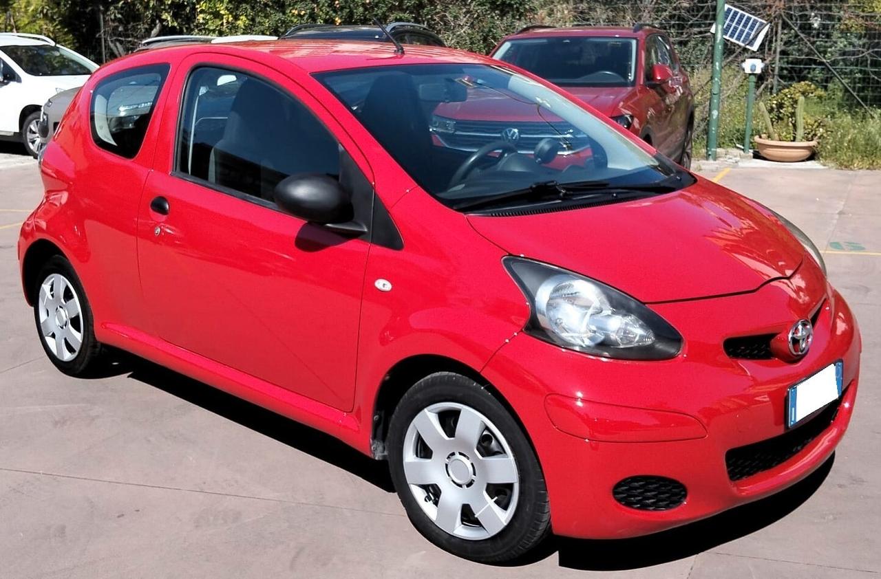 TOYOTA AYGO 1.0 SENZA UN GRAFFIO 12 MESI DI GARANZIA