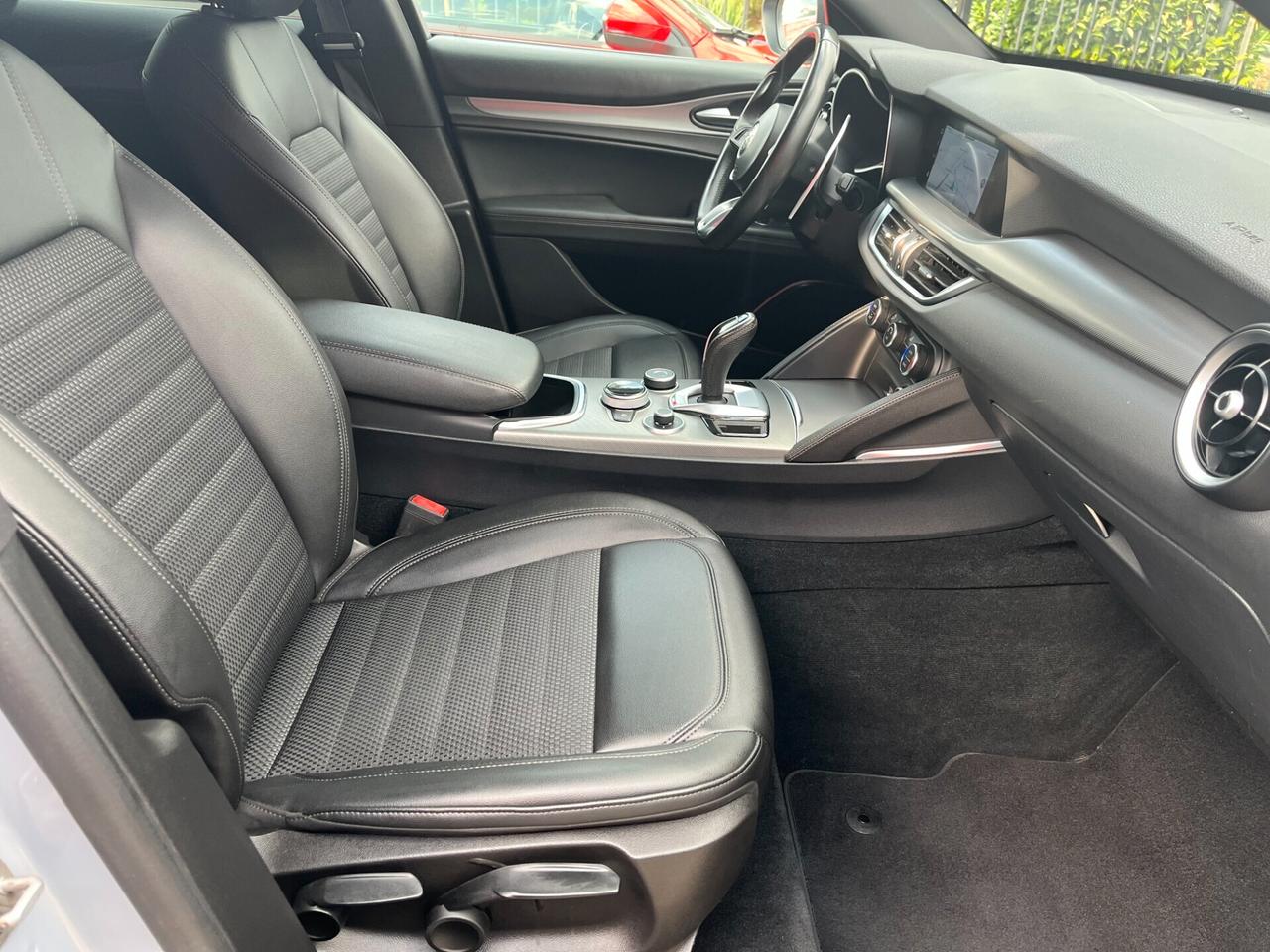 Alfa Romeo Stelvio 2.2 TD 190 cv AT8 Q4 Sprint