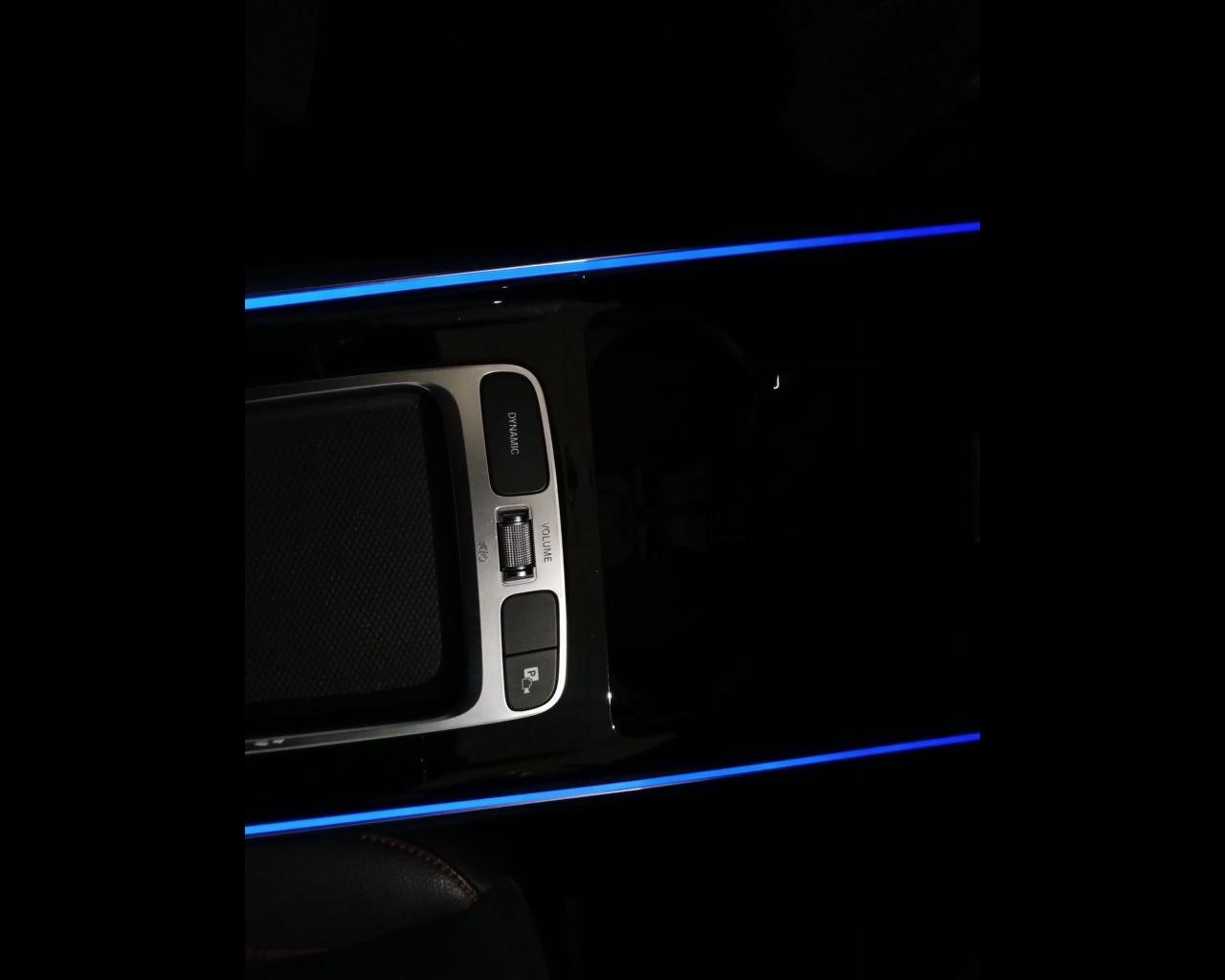 Mercedes-Benz Classe B - W247 2023 - B 180 d AMG Line Advanced Plus auto