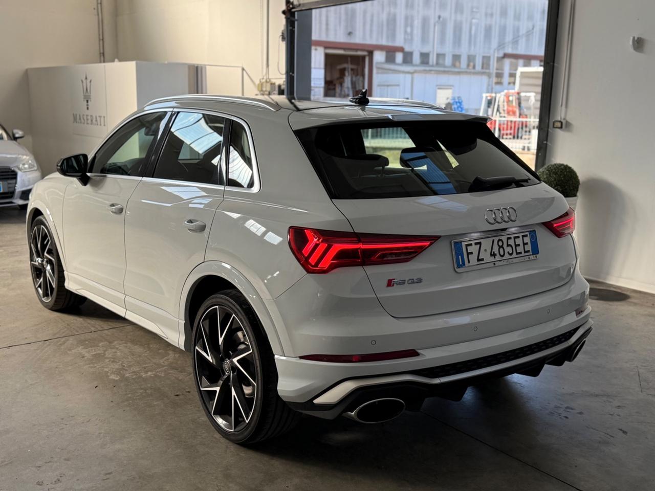 Audi RSQ3 2.5 quattro S tronic 400CV