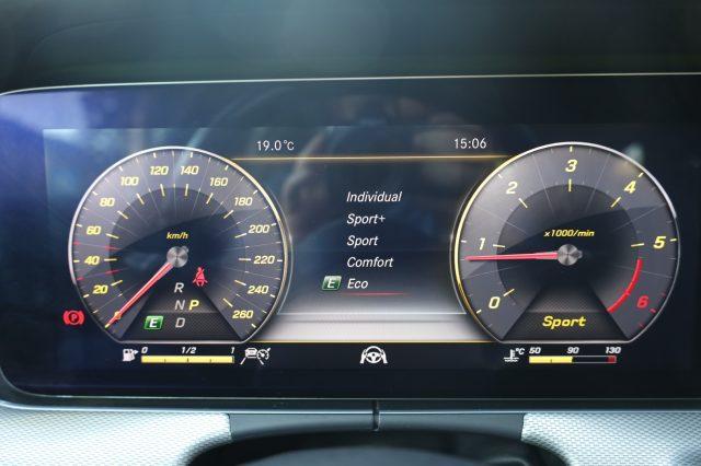MERCEDES-BENZ E 220 d S.W. 4Matic Auto LED Luci AMBIENT Camera ACC Rad