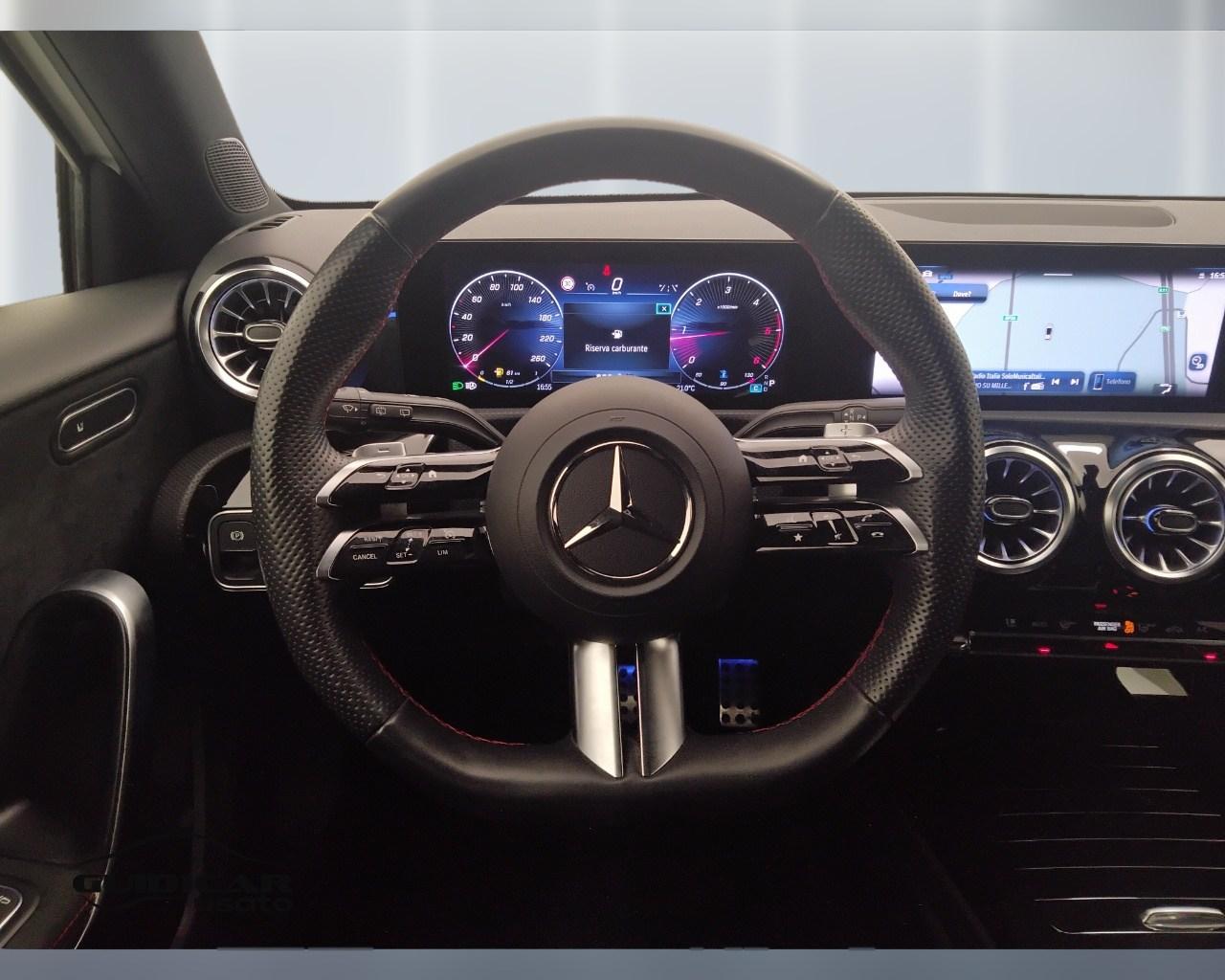 Mercedes-Benz Classe A - W177 2018 - A 180 d Premium auto