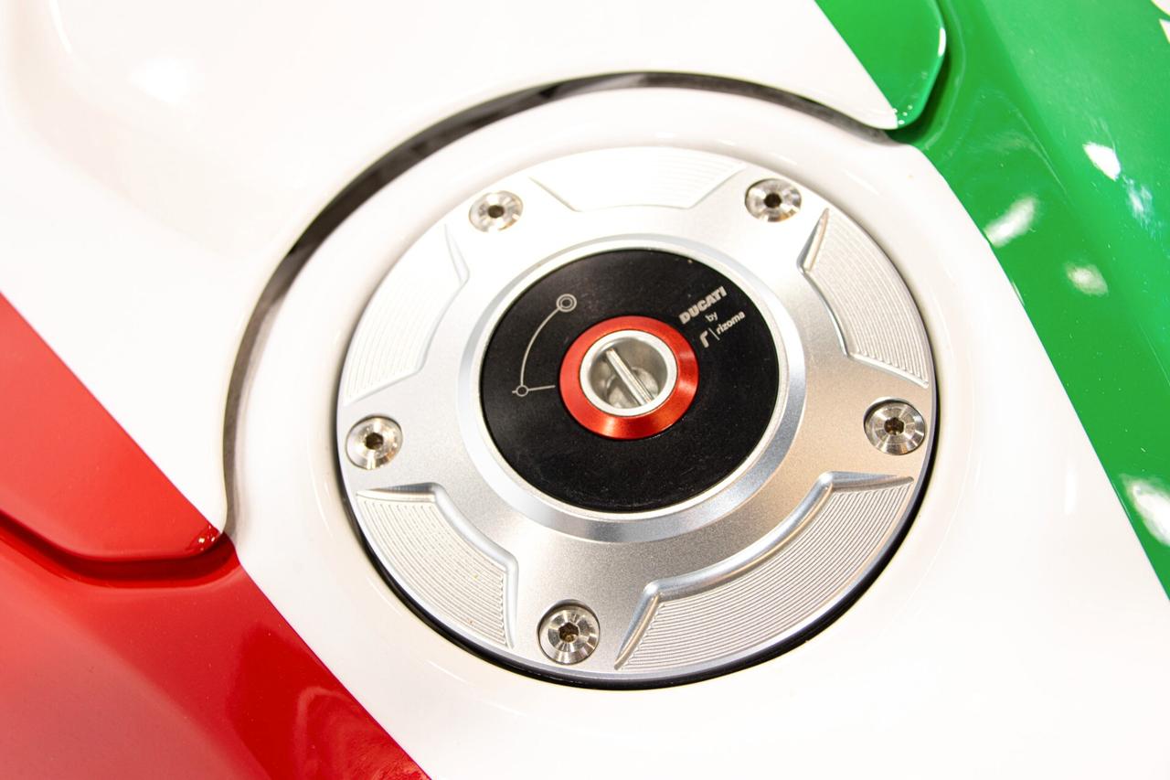 2025 DUCATI PANIGALE V4 TRICOLORE RDS02007