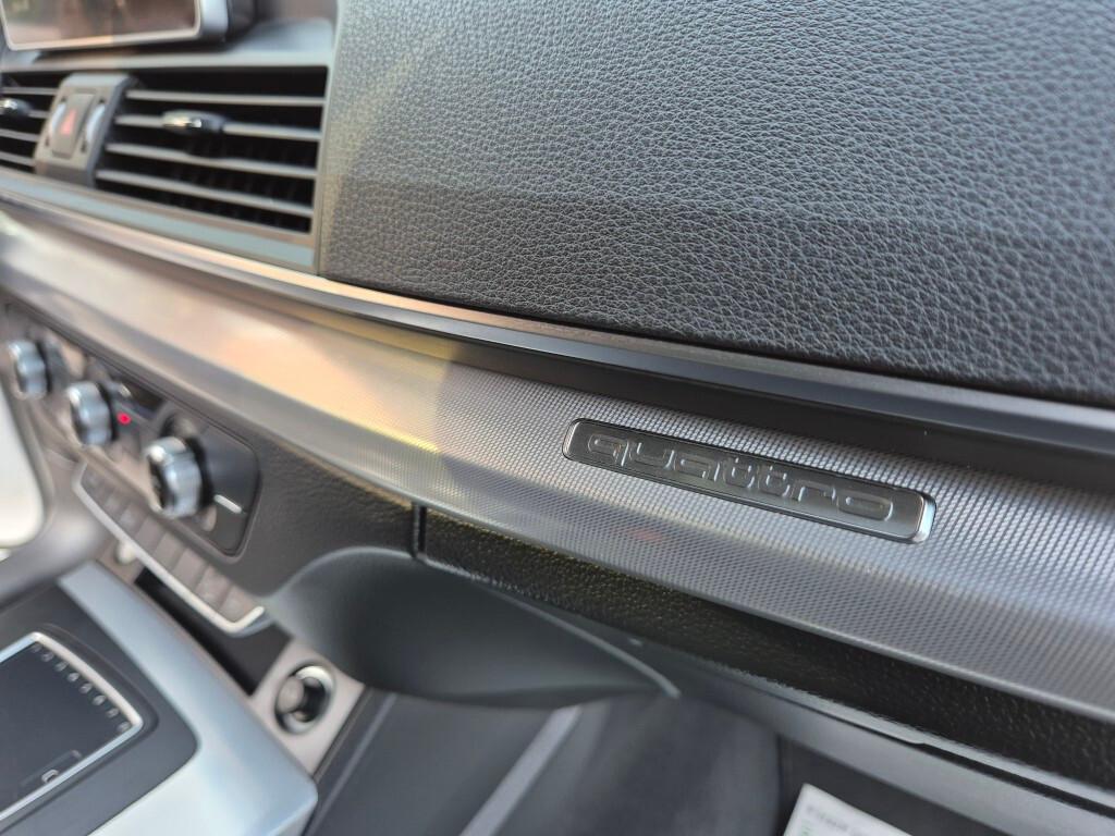 Audi Q5 2.0 TDI SPORT QUATTRO S-TRONIC