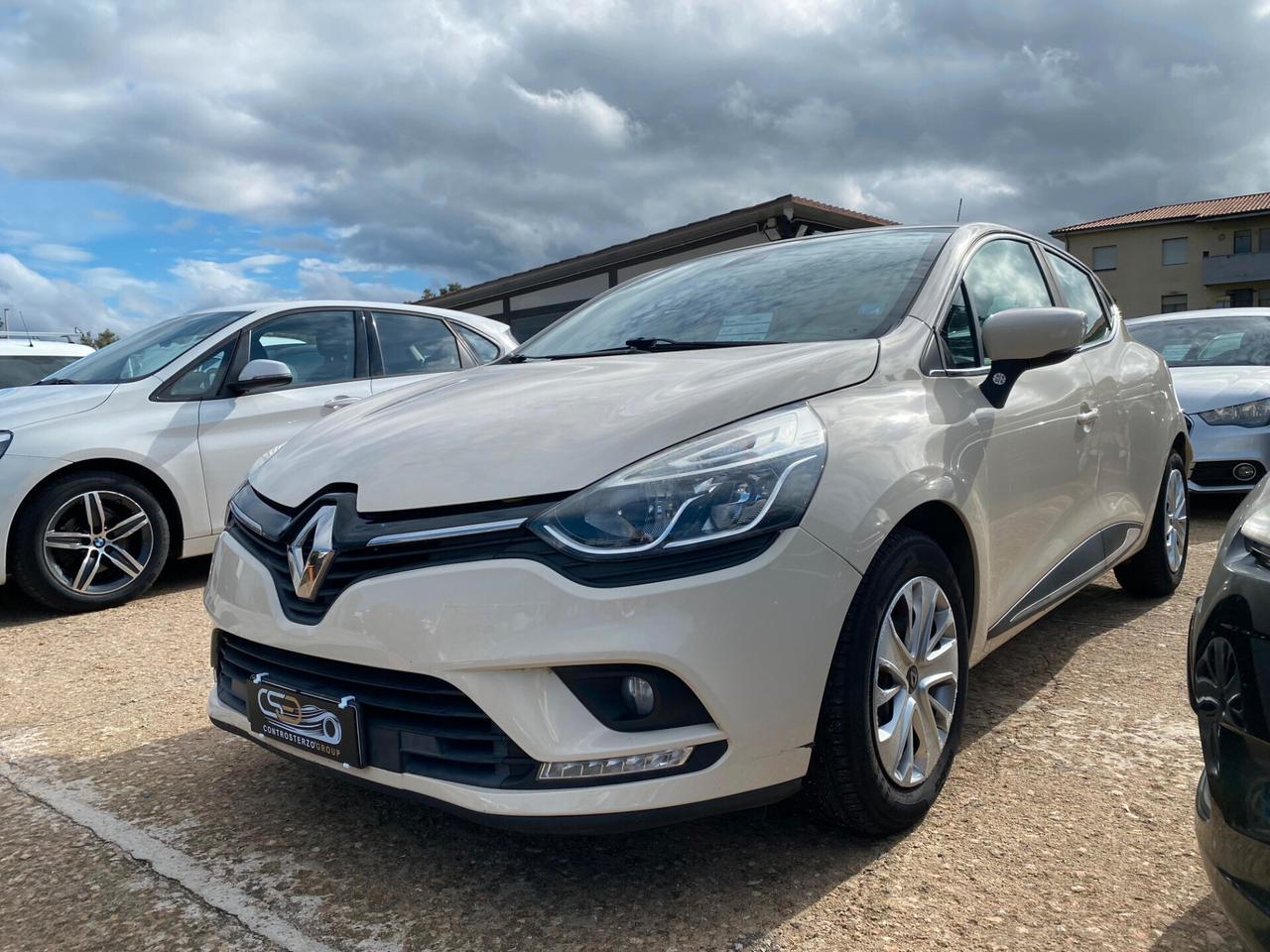 RENAULT CLIO UNICO - TAGLIANDATA