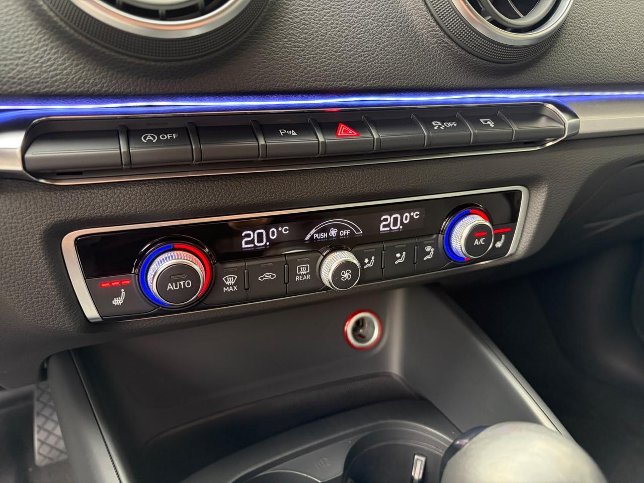 Audi A3 SPB 1.6 TDI 105cv S tronic Attraction