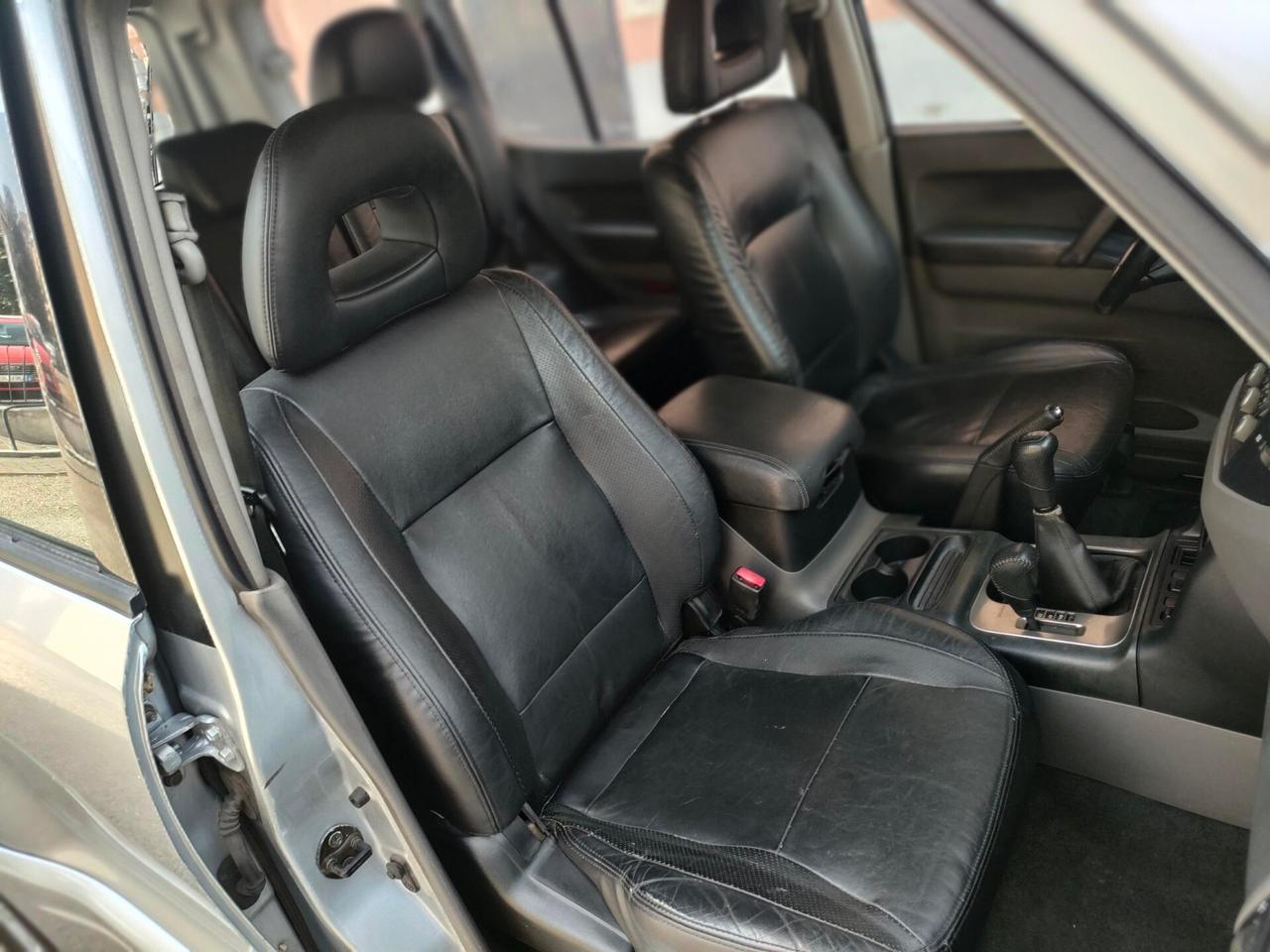 Mitsubishi Pajero 3.2 16V DI-D 7 posti e gancio