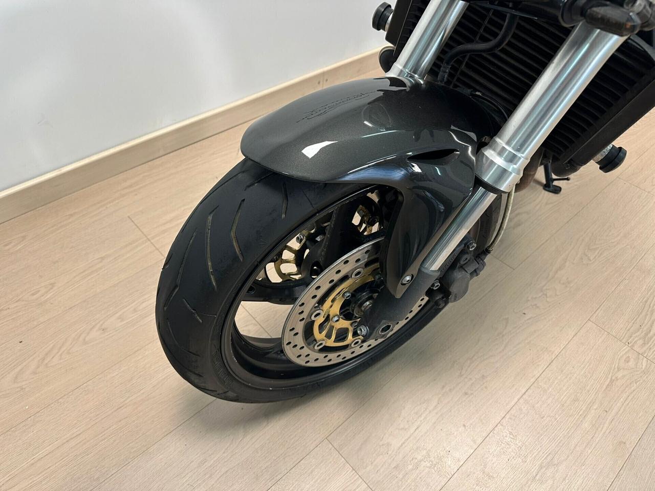 HONDA HORNET 600 SCARICO LEOVINCE DA 99€ AL MESE