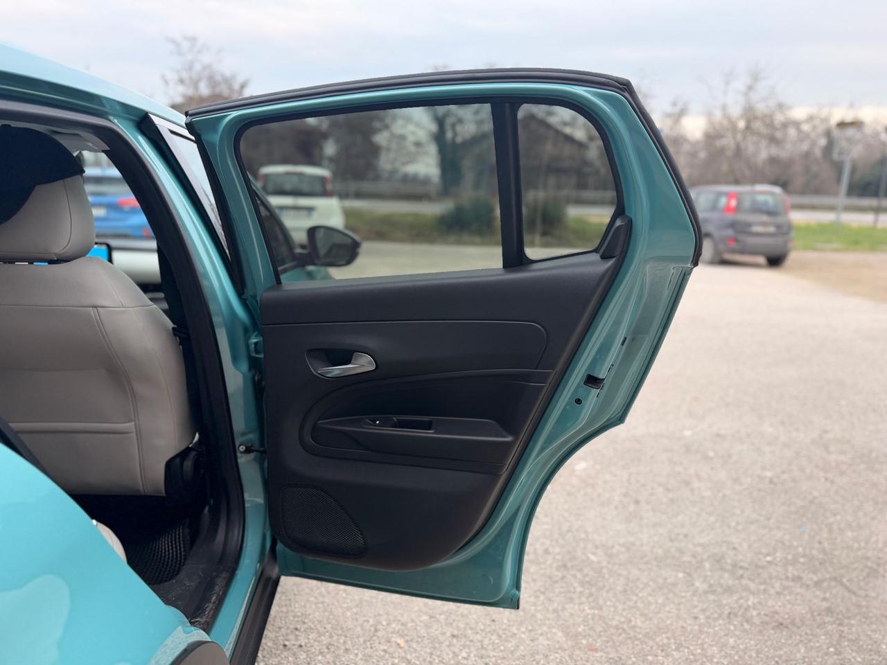 Fiat 600 La Prima 600-e #8647