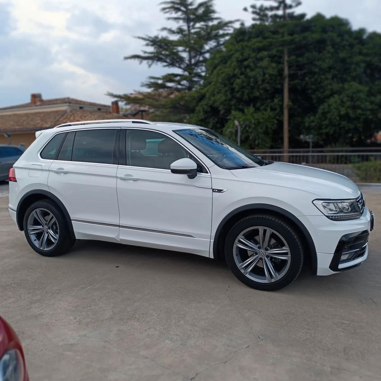 Volkswagen Tiguan 2.0 TDI RLINE UNICPROPRIET