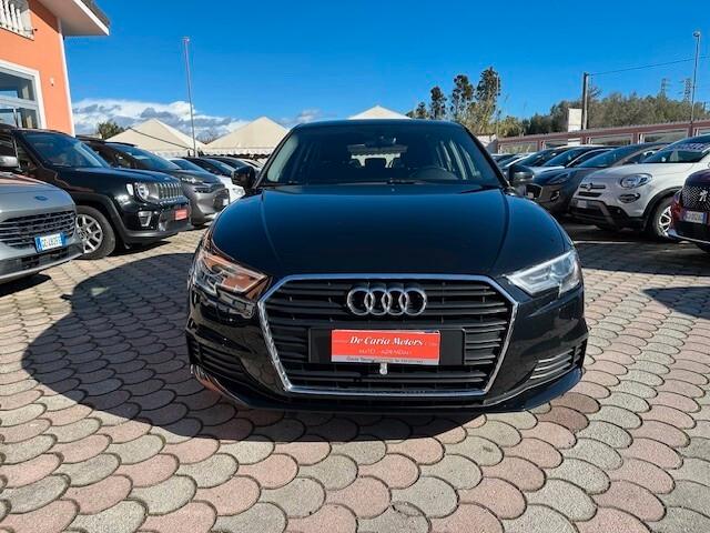 Audi A3 SportBack 30 TDi 116CV Business Advanced - 2019