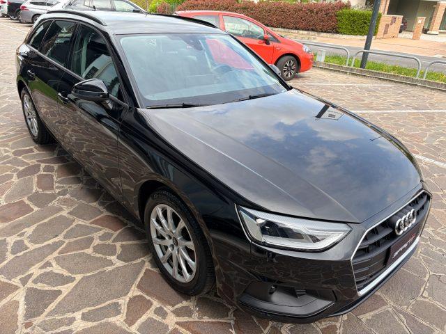 AUDI A4 AVANT 30 TDI 136CV S-TRONIC BUSINESS