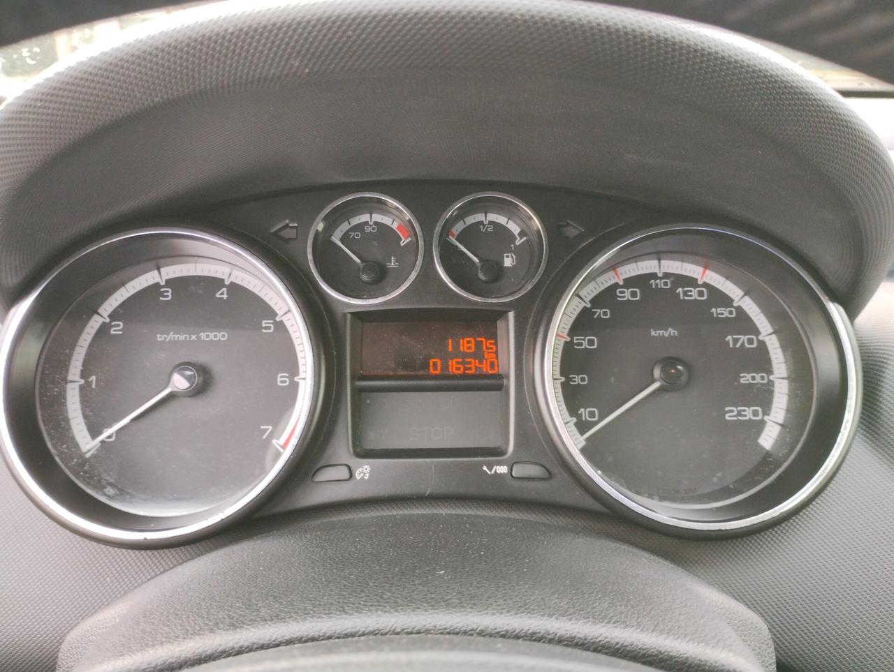 PEUGEOT 308 1.6 Vti 120CV 5P Active 2012