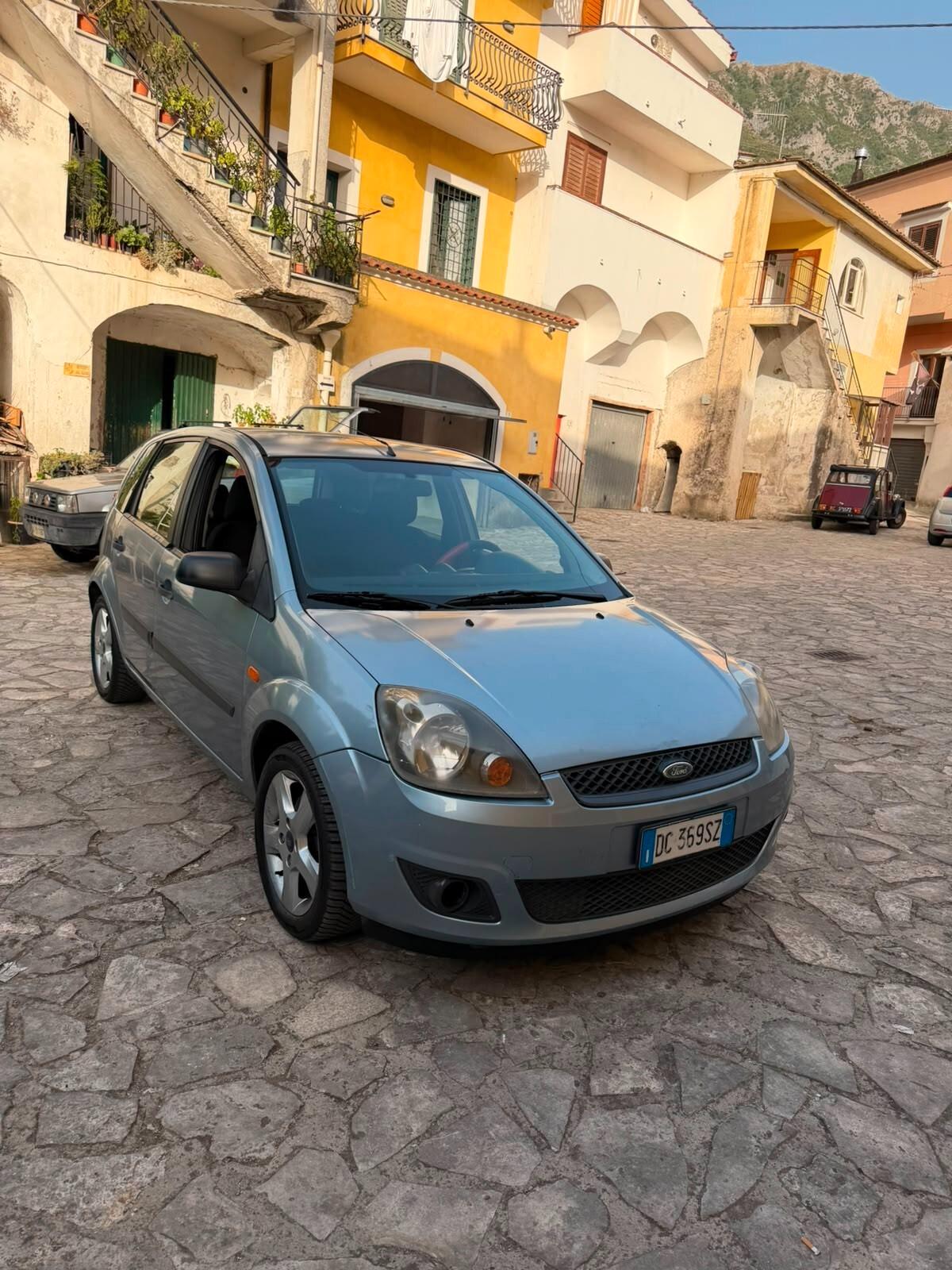 Ford Fiesta 1.4 TDCi 5p. Titanium