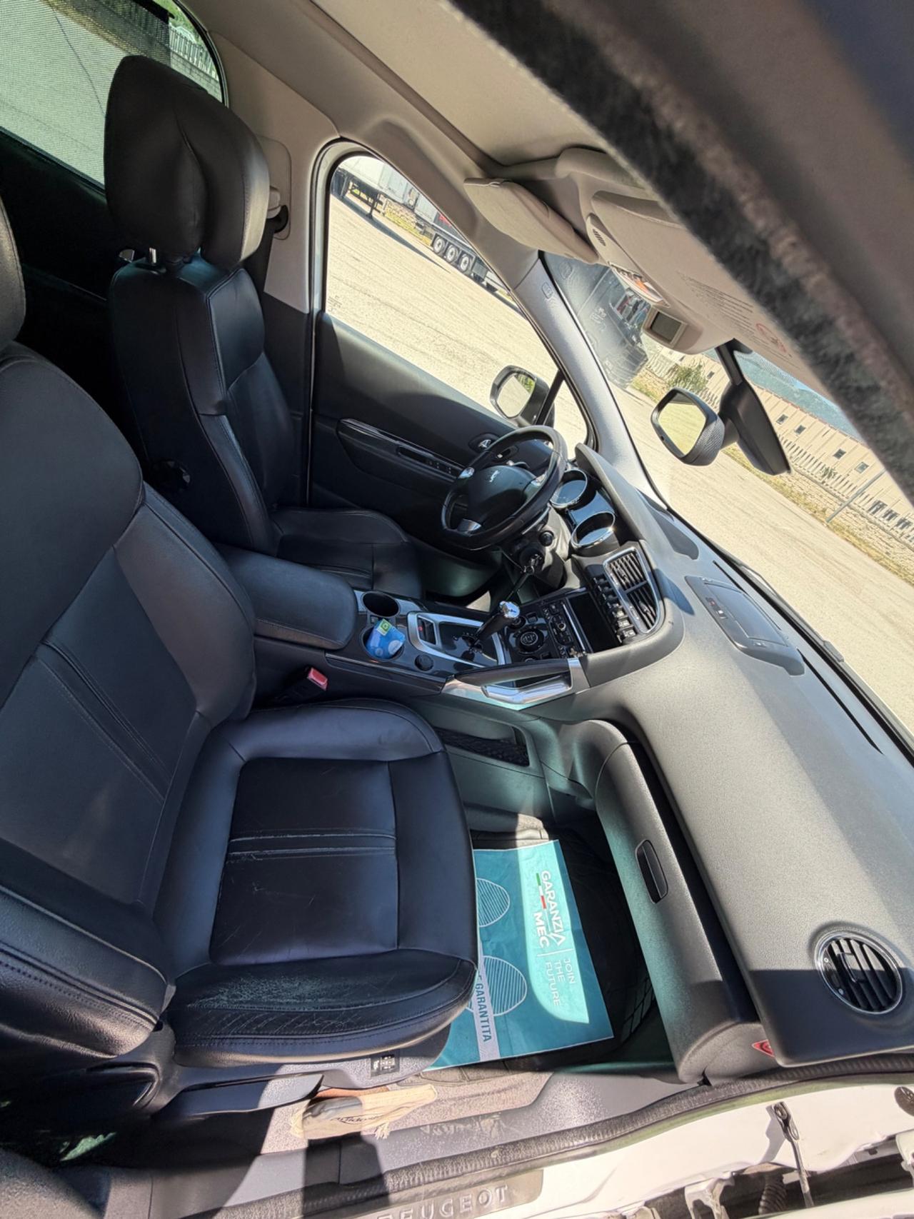 Peugeot 3008 1.6 e-HDi 115CV cambio robotizzato Stop&Start Active