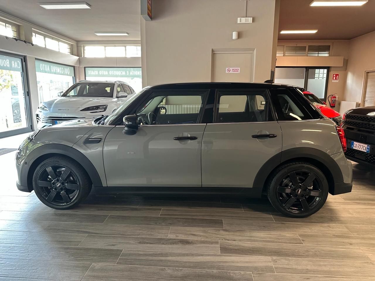 Mini Cooper 5p 1.5 Autom