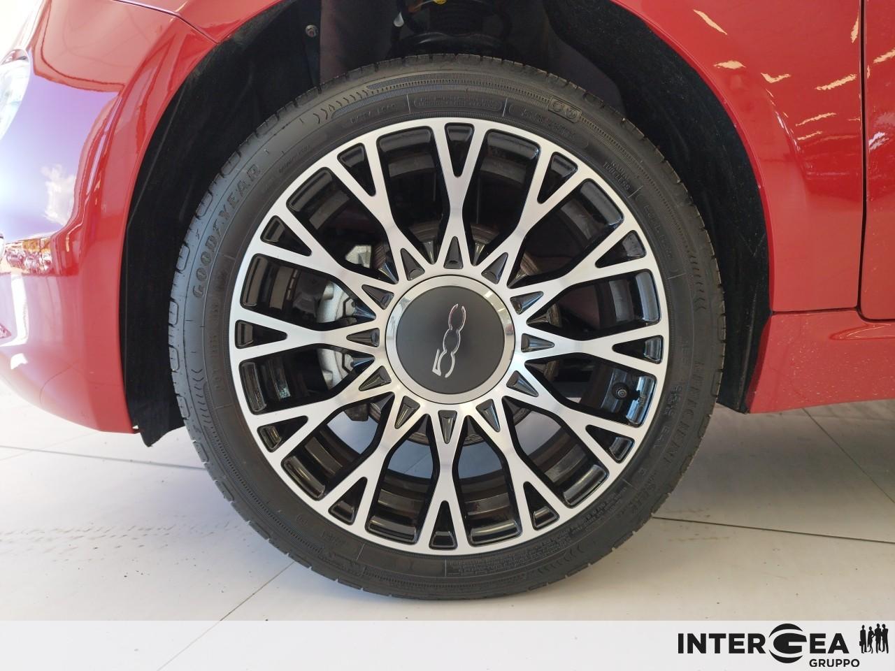 FIAT 500C 1.0 hybrid Dolcevita 70cv - cerchio 16''