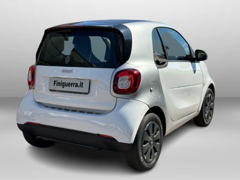 smart fortwo 70 1.0 Automatic Youngster Pelle - Navi