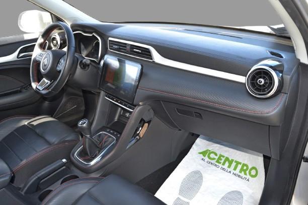 MG ZS - 1.0T 6MT LUXURY