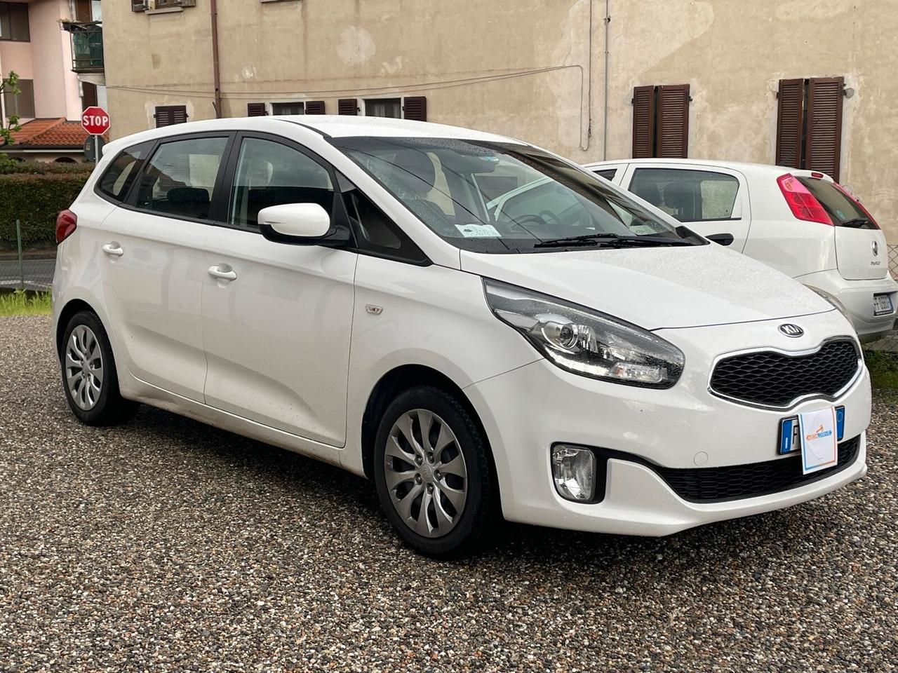 Kia Carens 1.6 GDI Class