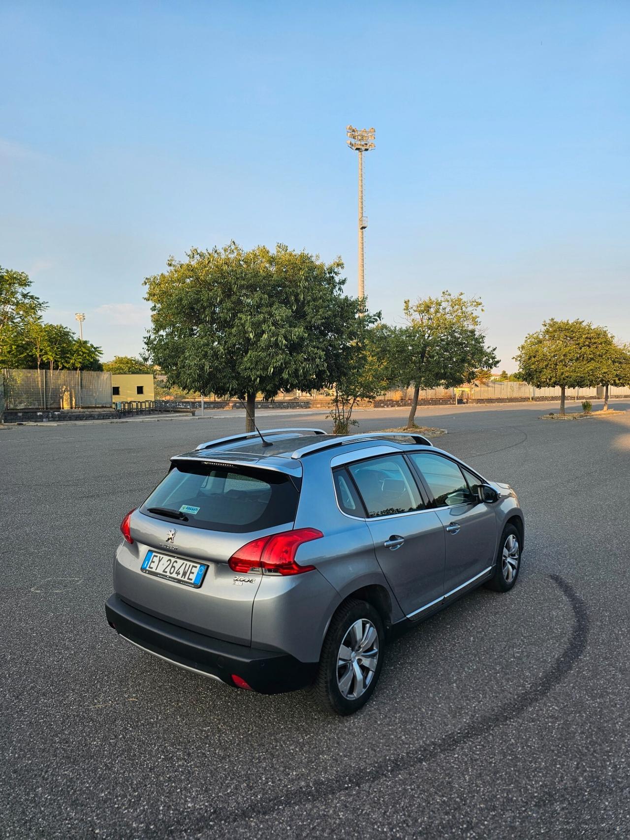 Peugeot 2008 Allure 1.6 diesel