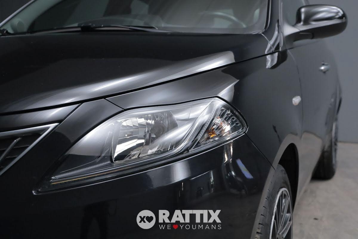 Lancia Ypsilon 1.0 Firefly Hybrid 70CV Gold