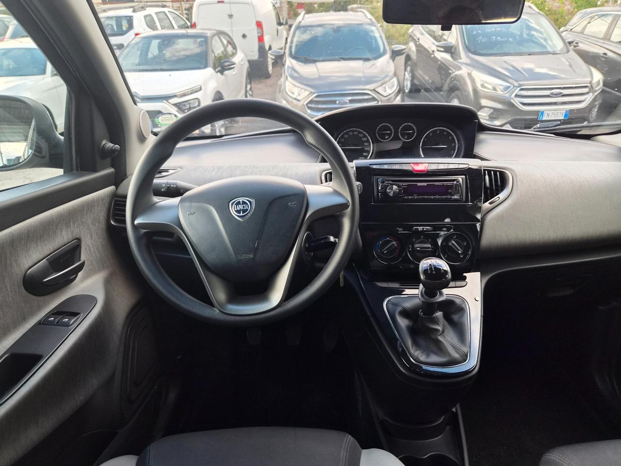Lancia Ypsilon 1.2 69 CV 5 porte S&S Platinum