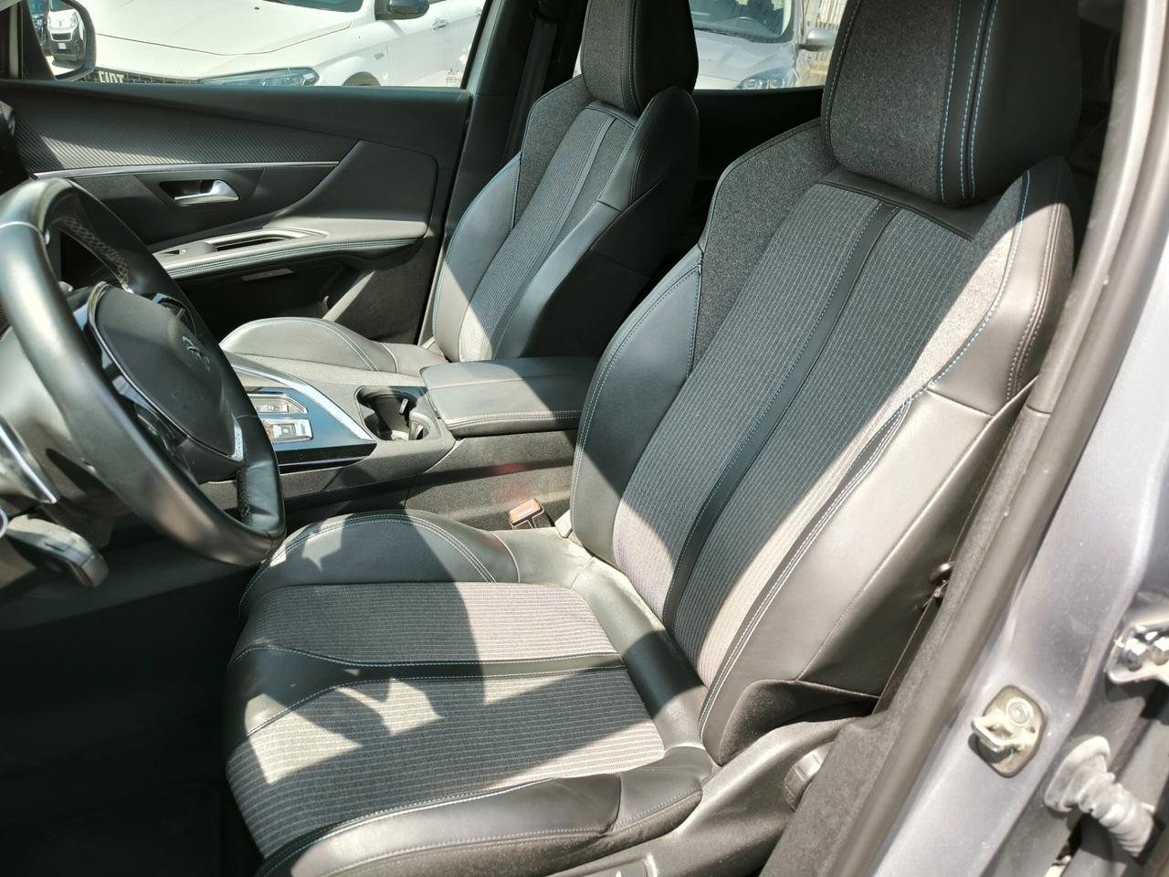 Peugeot 3008 BlueHDi 130 S&S EAT8 Allure